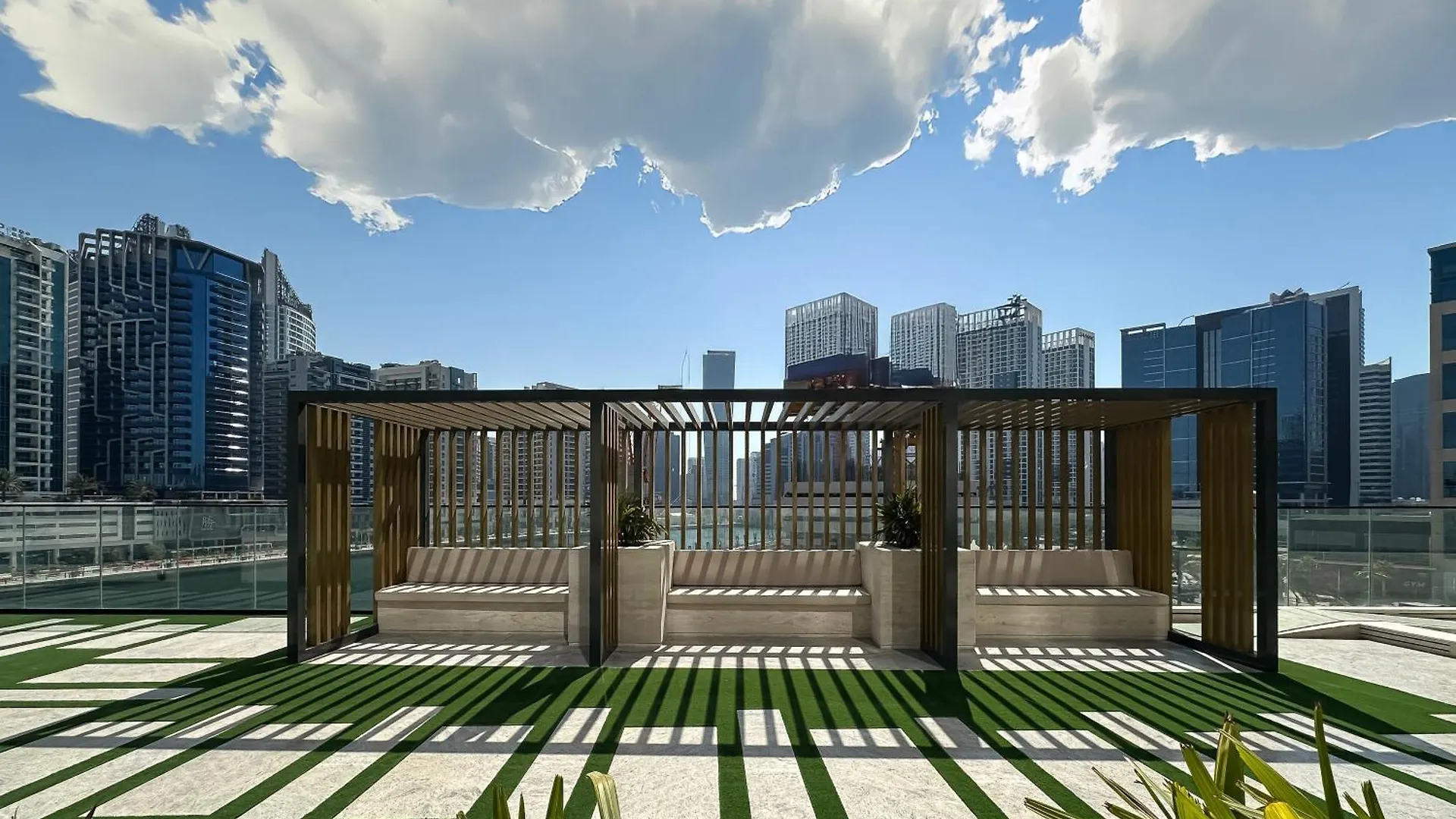 Lux 2Br Designer Sanctuary W Trendy Decor Apartment Dubai