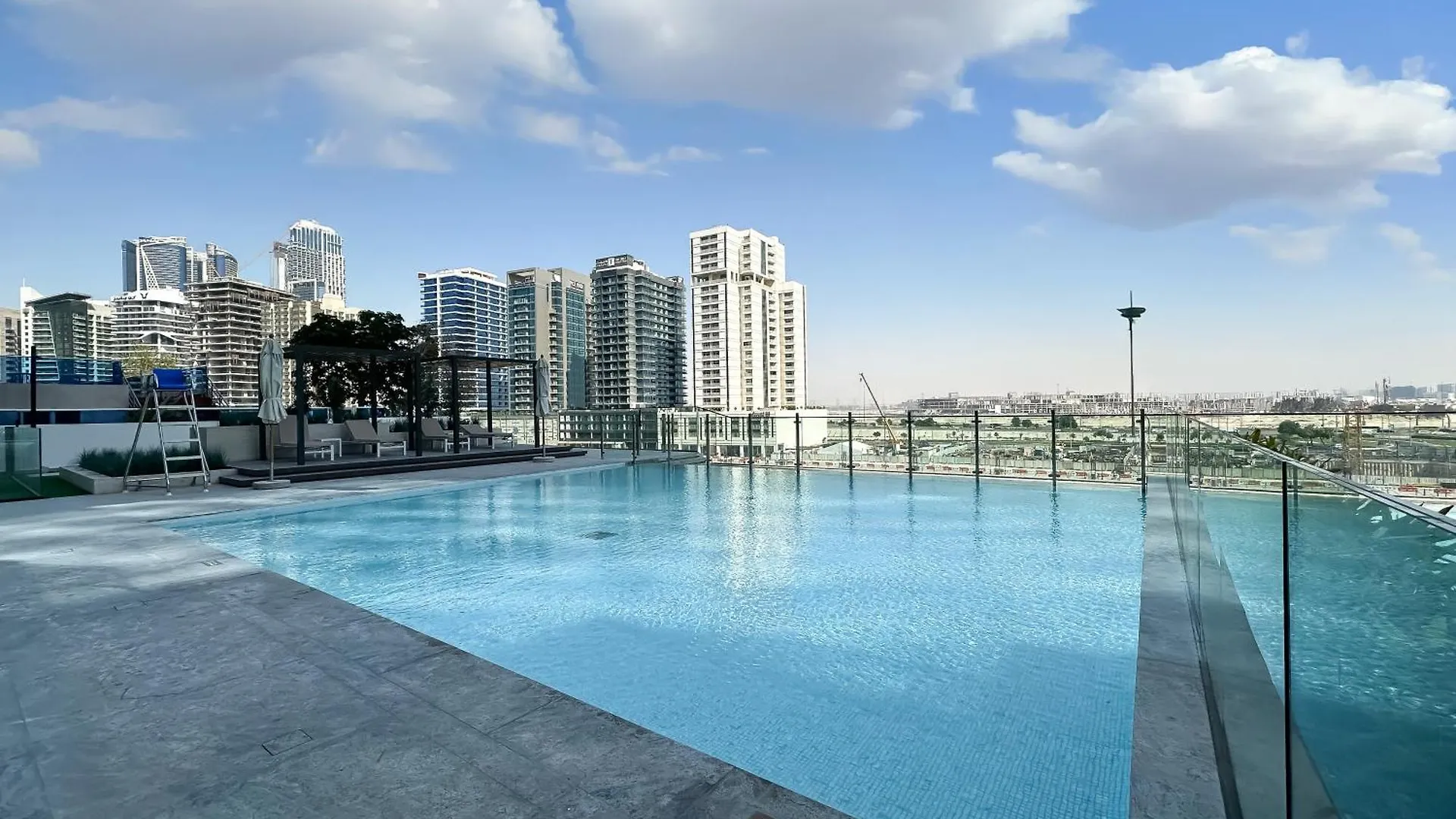 Lux 2Br Designer Sanctuary W Trendy Decor Apartment Dubai