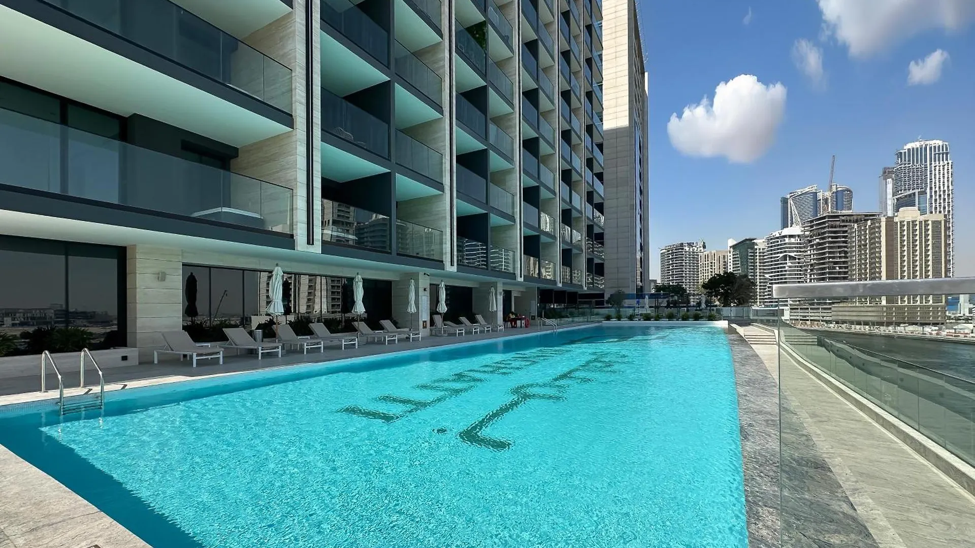 Lux 2Br Designer Sanctuary W Trendy Decor Apartment Dubai