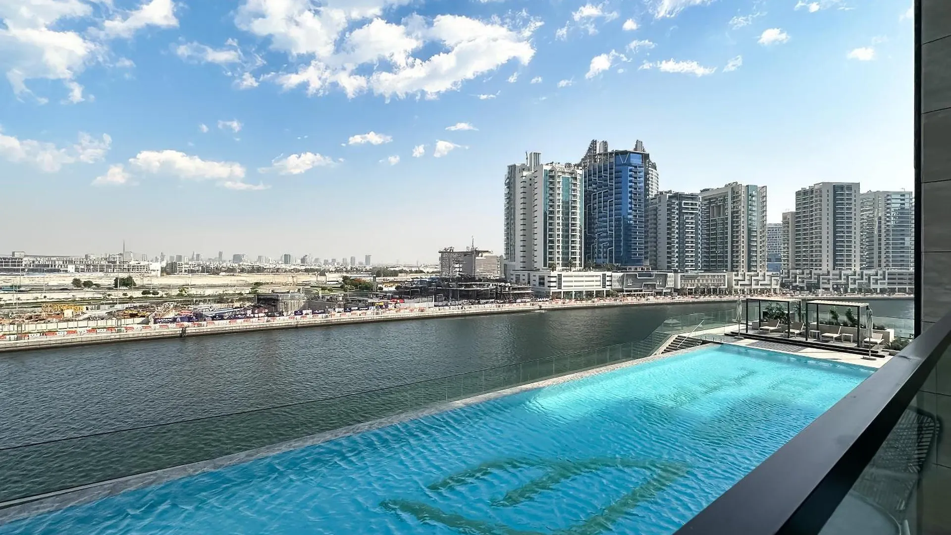Lux 2Br Designer Sanctuary W Trendy Decor Apartment Dubai
